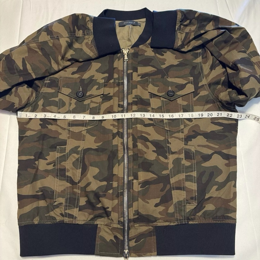 Arthur Galan Women's Size 4 Camo Bomber Jacket Pleated Lined Pockets Green - Picture 9 of 15